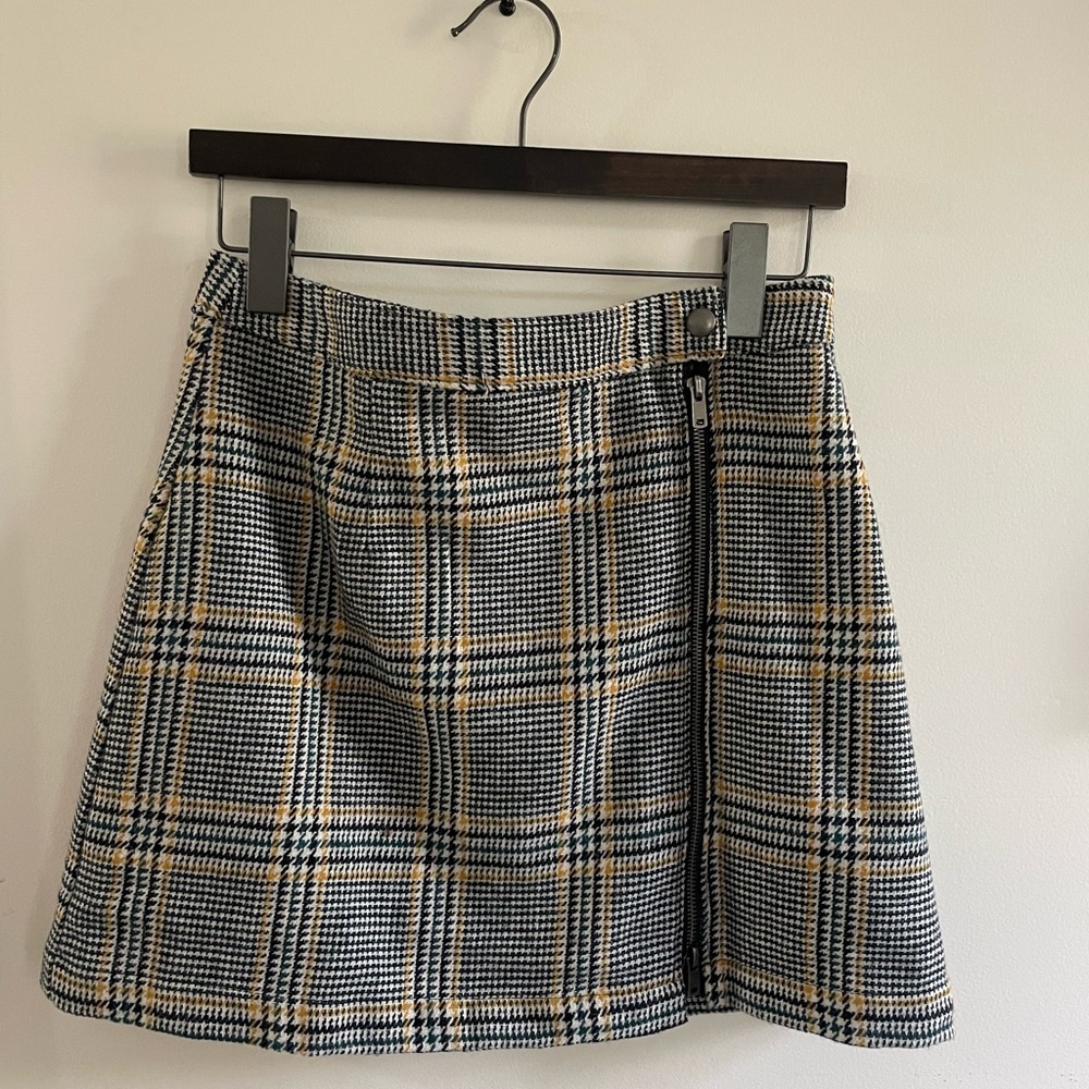 Abercrombie & Fitch Plaid Mini Skirt in Yellow & Black with Hints of Green
